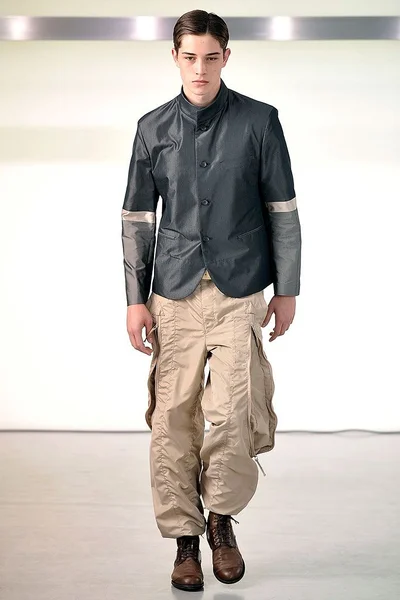 Look 7